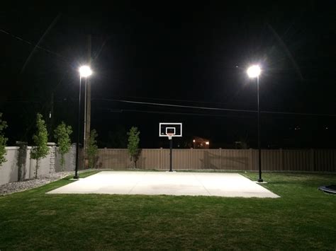  909. . Basketball courts with lights near me